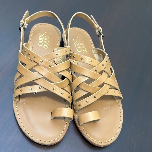 Franco Sarto Crisscross Leather Strappy Studded Flats Sandals Women size 6 - Picture 15 of 16